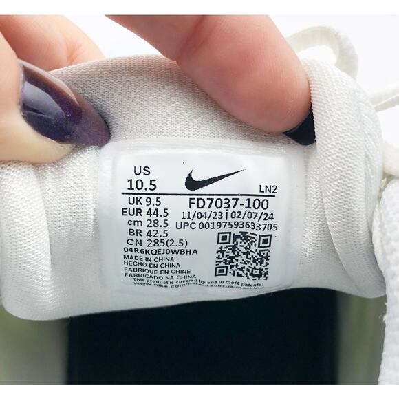 Nike Mens Alpha Menace 4 Pro Molded Football Cleats Size 10.5 White Black NWOB - Picture 10 of 10